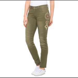 Miss Me 💋 Moto Skinny Jeans 🔥 Unique & Sexy ❤️‍🔥 GORGEOUS DETAILS Olive Green
